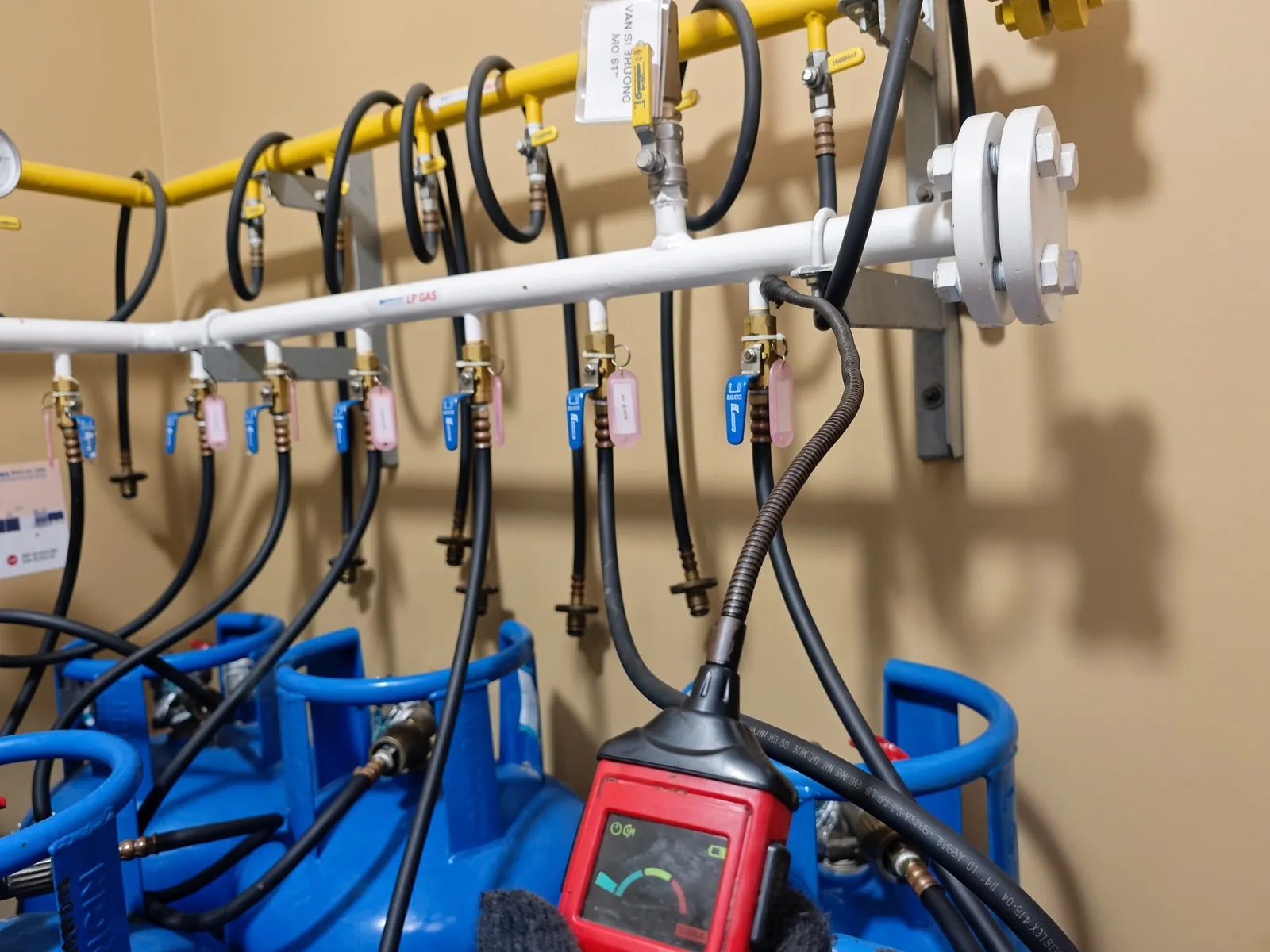 Inspection of the piping assembly at Sofitel Saigon Plaza